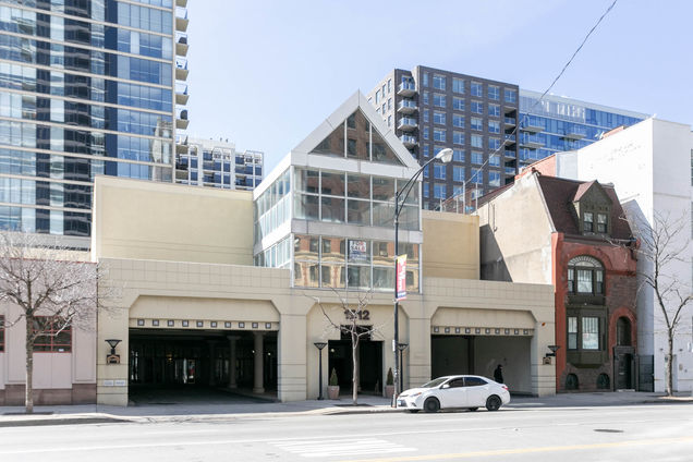 1212 N Lasalle Drive Unit 705 Chicago, IL Condo Sold - Photo 1 of 14. Opens carousel modal