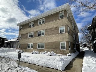 929 S Oak Park Avenue Unit 3SW