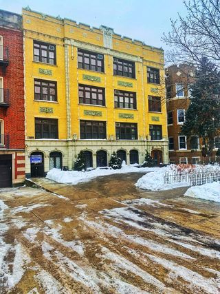 1127 W Farwell Avenue Unit 208