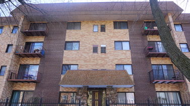 1629 W Greenleaf Avenue Unit 405