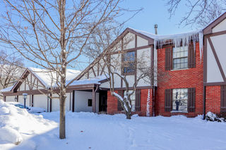 1223 Sandhurst Court Unit D2