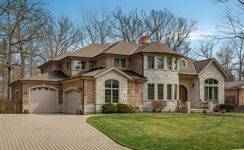 36 Plymouth Court