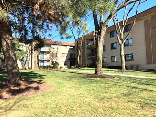 7650 W Lawrence Avenue Unit 211