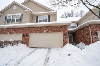 408 N River Road