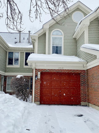1919 W White Oak Street