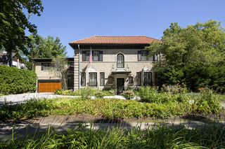 303 Lake Street