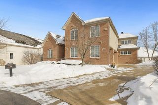 602 Sutherland Court