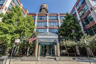 1800 W Roscoe Street Unit 309