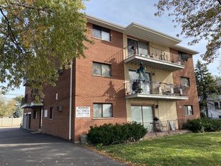 9645 Ridgeland Avenue Unit 201