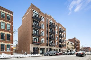 711 W Grand Avenue Unit 302