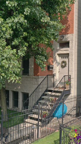 2132 W Huron Street