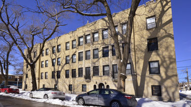 2648 W Glenlake Avenue Unit 1C
