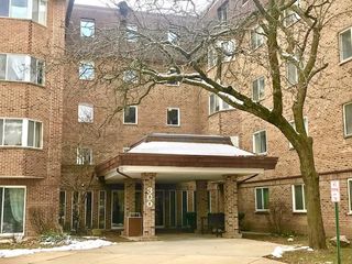 300 S Roselle Road Unit 119