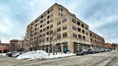 10 S Dunton Avenue Unit 303