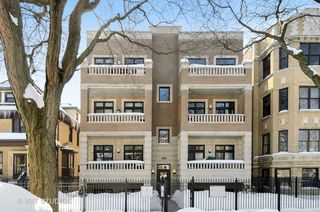 1543 W Sherwin Avenue Unit 2W