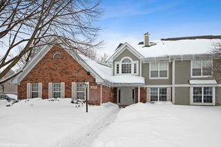 5s530 Paxton Drive Unit 1B