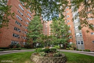 4980 N Marine Drive Unit 433