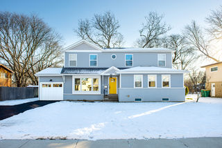 909 Castlewood Lane