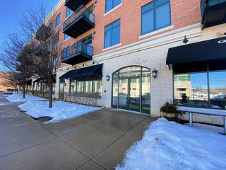 140 S River Street Unit 206