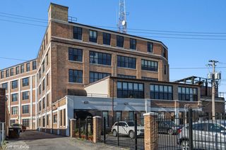 2675 W Grand Avenue Unit 504