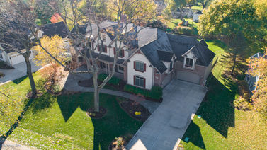 26w119 Mohican Drive