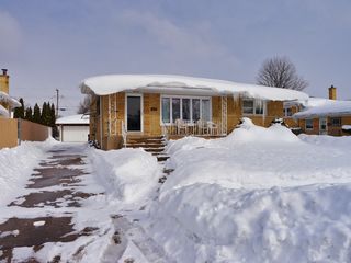 4624 W 100th Street