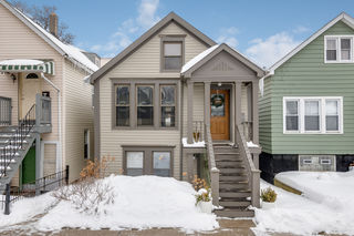 2423 W Fletcher Street