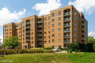 6815 N Milwaukee Avenue Unit 110