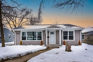 912 N Arlington Heights Road