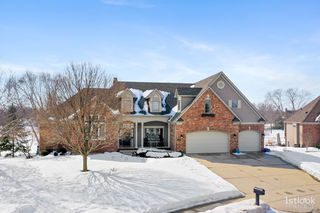 915 Abbey Court