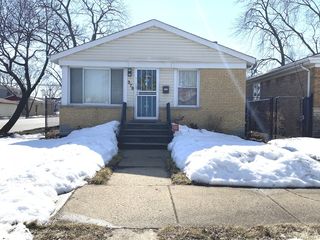 379 E 89th Place