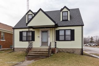 1129 N Prairie Avenue