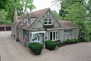 1216 Willow Road