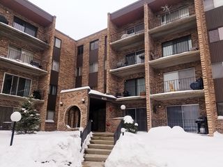 625 W Huntington Commons Road Unit 215