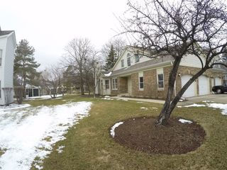 216 Willow Parkway