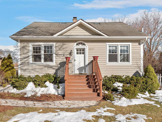4907 Bryan Place