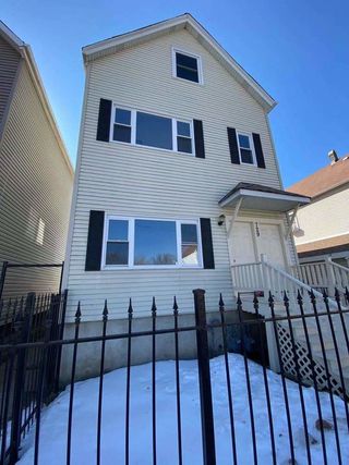 729 W 48th Street