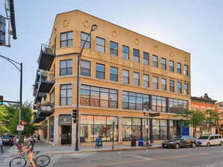 1400 N Milwaukee Avenue Unit 207