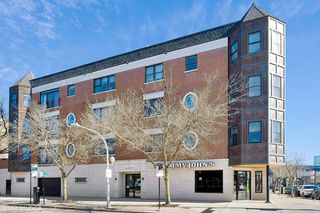 4603 N Racine Avenue Unit 304