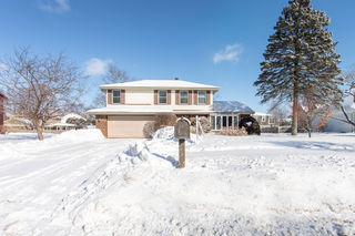 416 W Golf Road