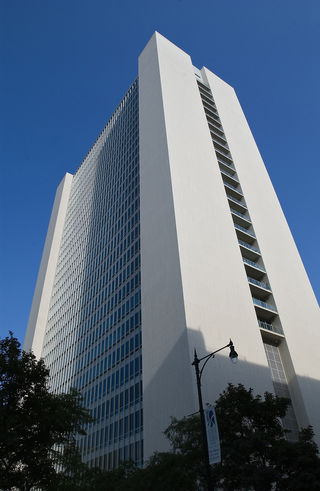 500 W Superior Street Unit 905