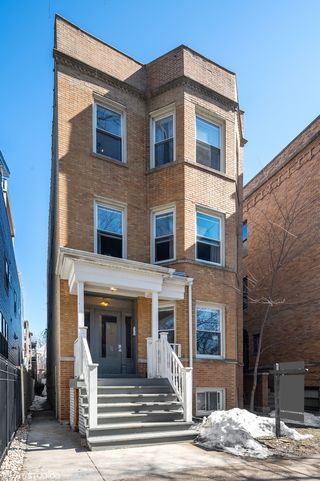 3705 N Paulina Street Unit 3