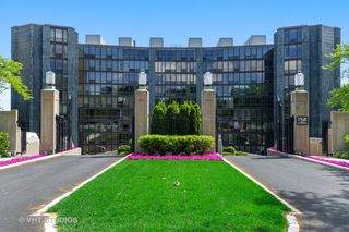 1420 Sheridan Road Unit 3D
