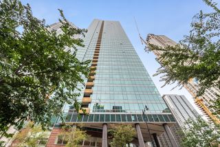 505 N Mcclurg Court Unit 4306