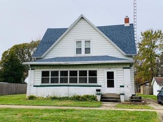 328 Maple Avenue