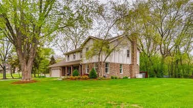 22280 W Little Pond Road