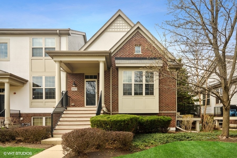 2511 Waterbury Ln  