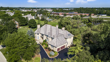 1090 Glencrest Drive