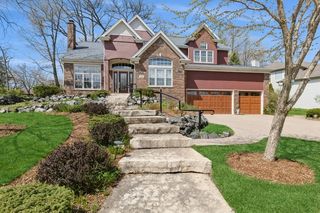 723 Barberry Trail