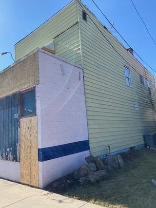 311 S Broadway